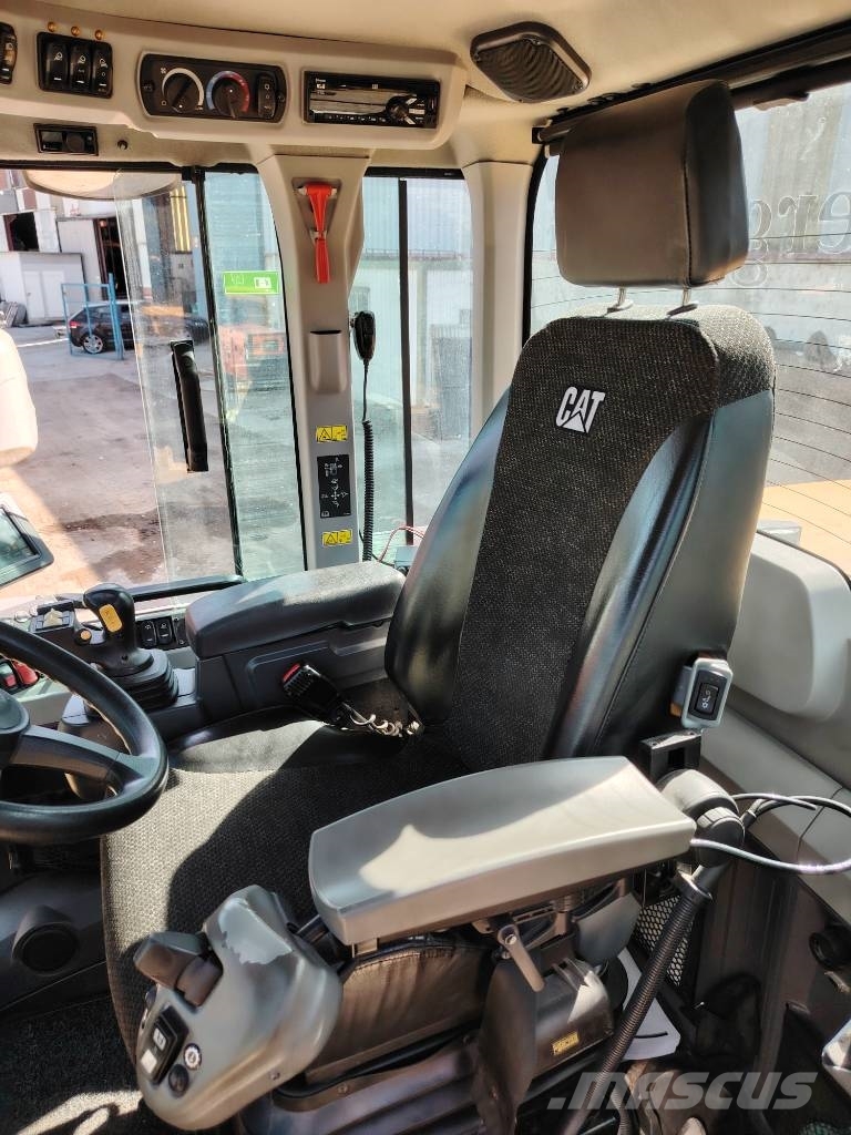 CAT 938 M MATRICULADA Radlader