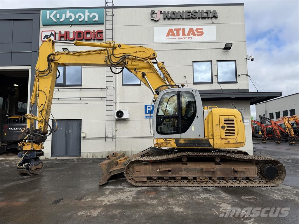New Holland E235SRLC Гусеничні екскаватори