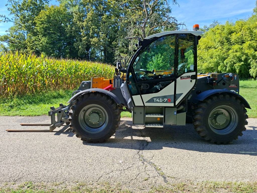 Liebherr T 41-7s Teleskoplader