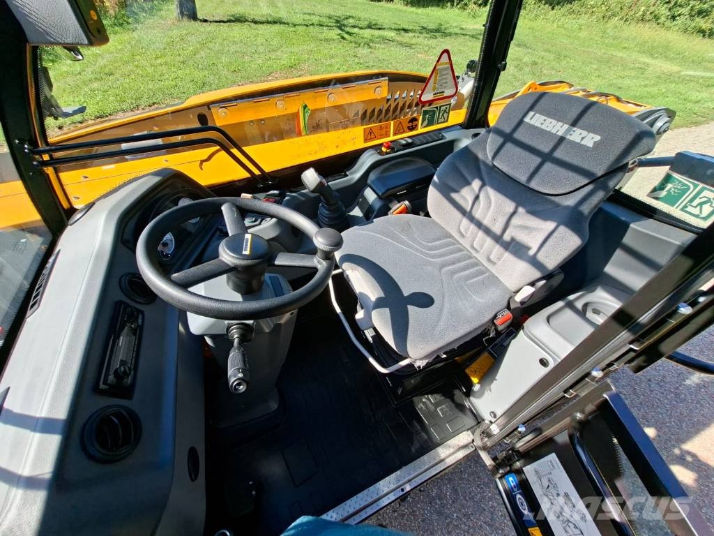 Liebherr T 41-7s Teleskoplader