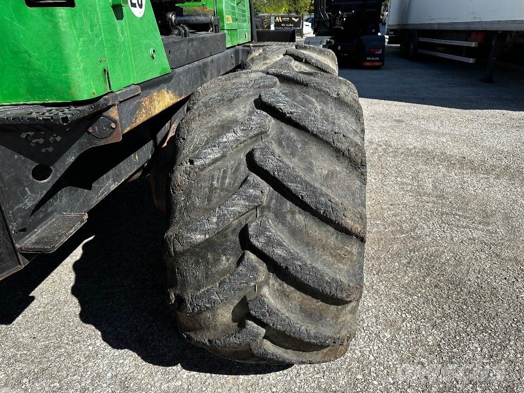 John Deere 1210E 10m CF710 KRAN Kuormatraktorit