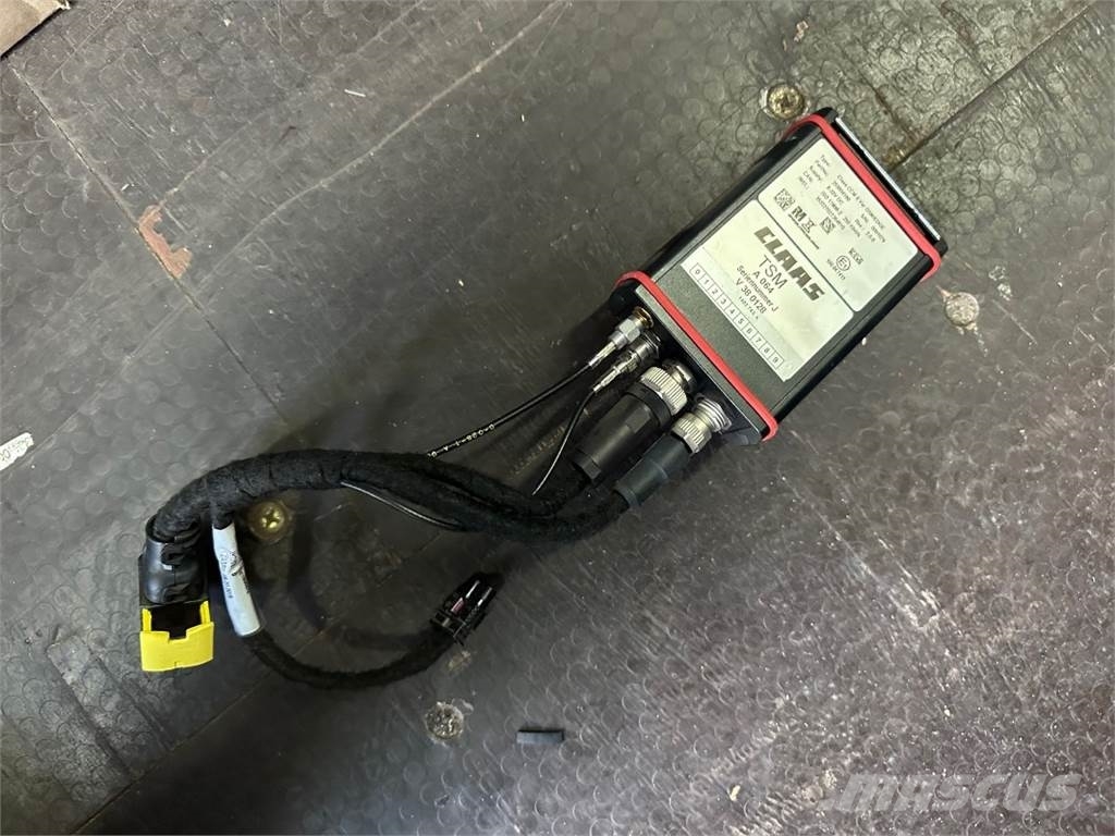 CLAAS GPS Lenksystem mit S 10 Terminal Other tractor accessories