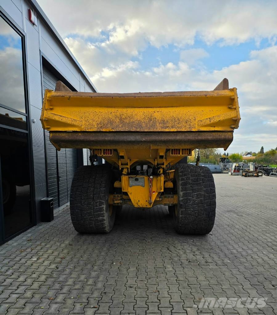 Volvo A30 G 연결식 홀러