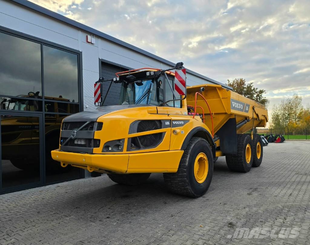 Volvo A30 G 연결식 홀러