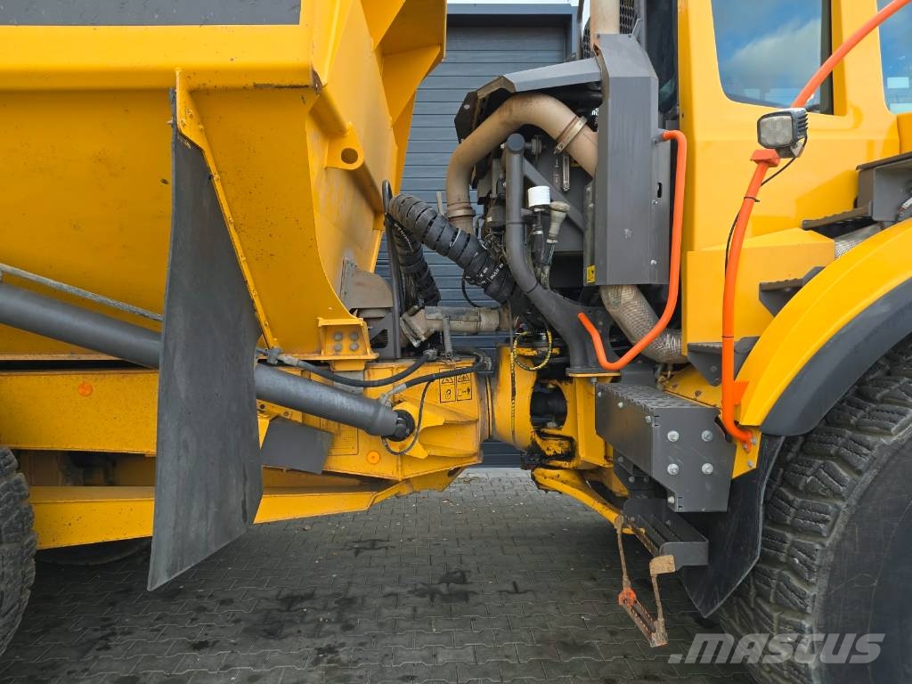 Volvo A30 G 연결식 홀러