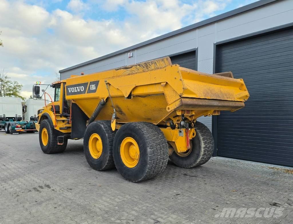 Volvo A30 G 연결식 홀러