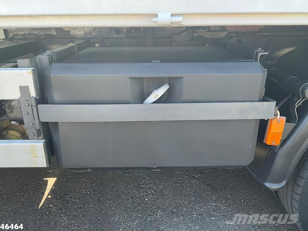 Renault Midlum 180 Kipper HMF laadkraan Just 135.435 km! 自卸式货车