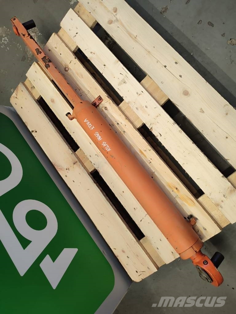 Atlas AR 65 bucket tilt cylinder Hidravlika