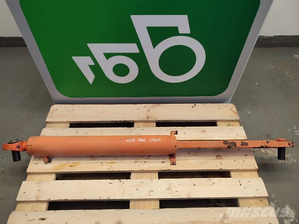Atlas AR 65 bucket tilt cylinder Hidravlika