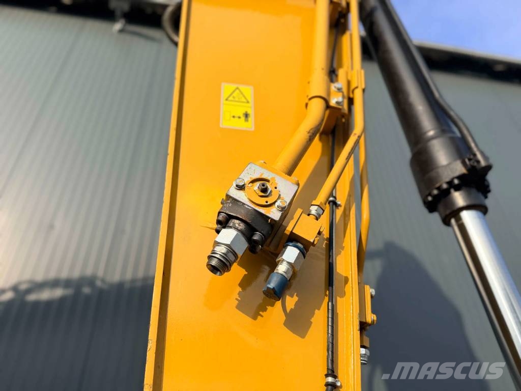 CAT 320E L Rupsgraafmachines
