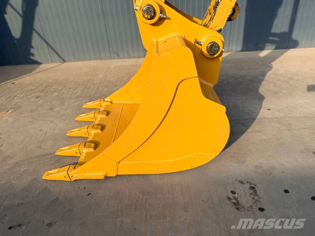CAT 320E L Rupsgraafmachines