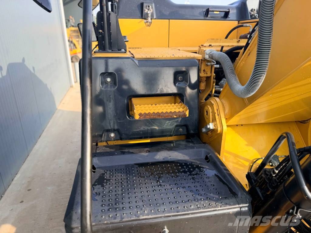 CAT 320E L Rupsgraafmachines