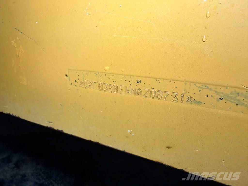 CAT 320E L Rupsgraafmachines