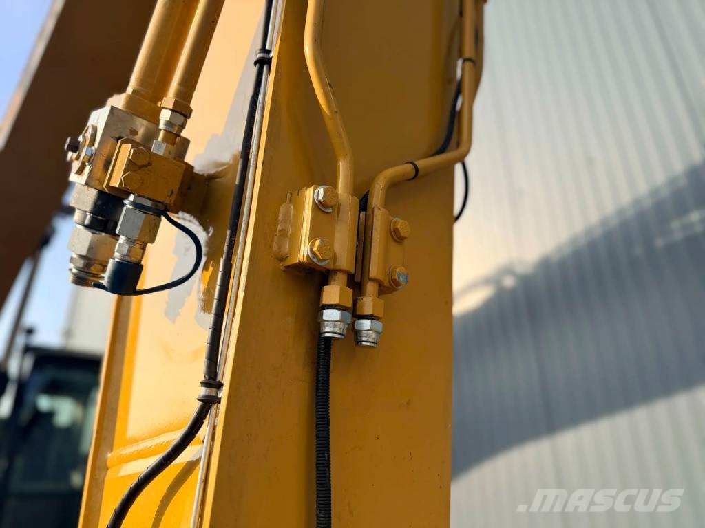 CAT 320E L Rupsgraafmachines