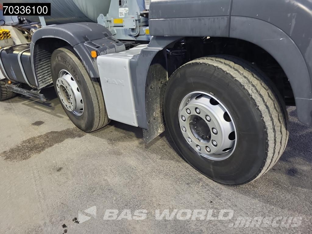 MAN TGS 32.400 8X4 9m3 mixer Steel suspension Manual E Betonmixers en pompen