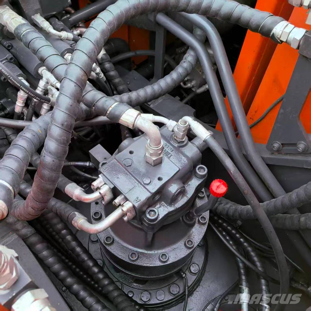 Doosan DX 225 Raupenbagger
