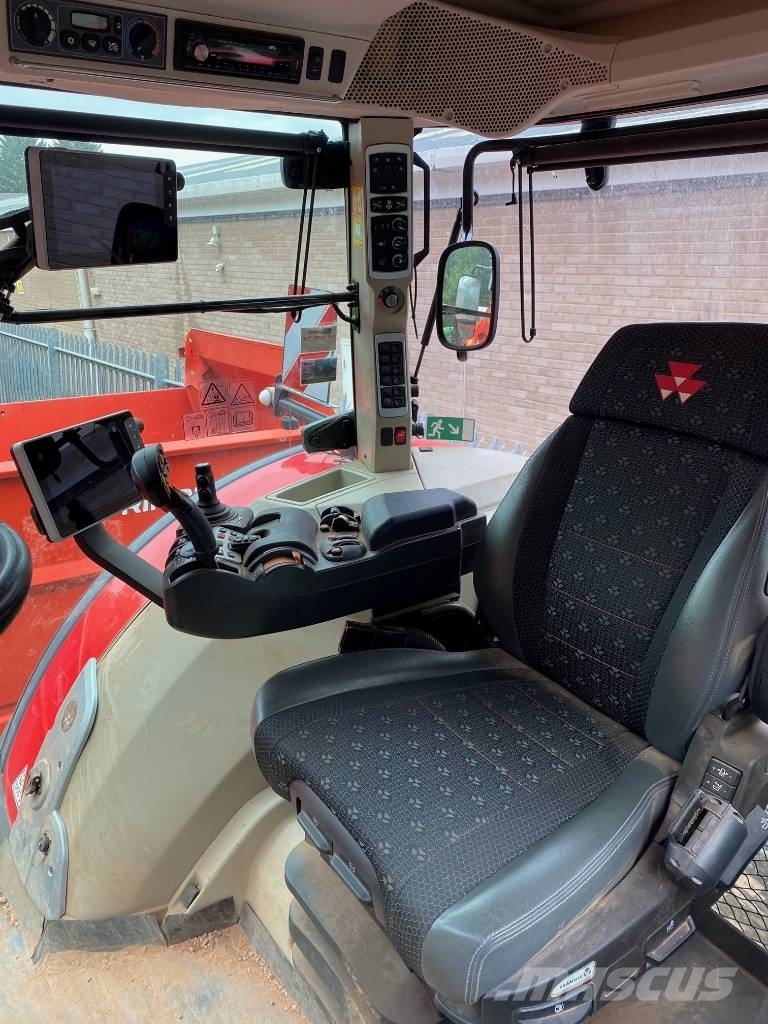 Massey Ferguson 8735S Traktorer