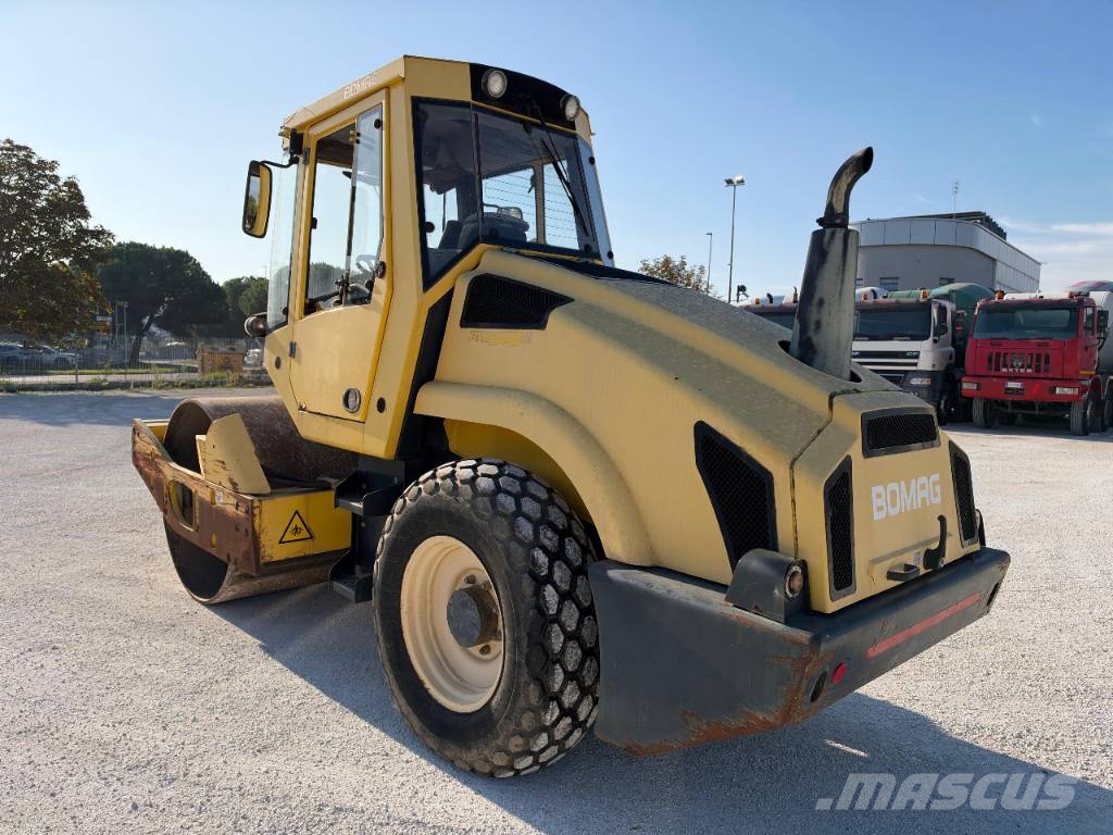 Bomag BW 177 D-4 Egydobos hengerek