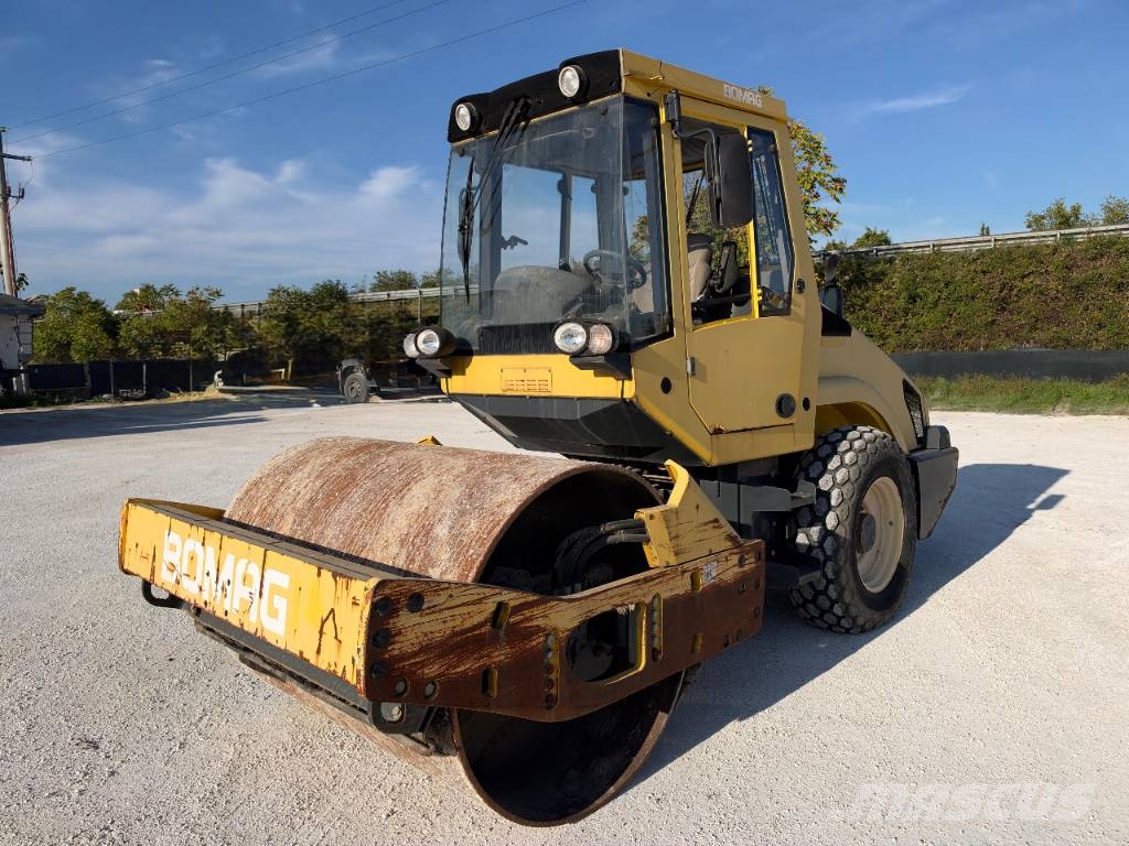 Bomag BW 177 D-4 Egydobos hengerek