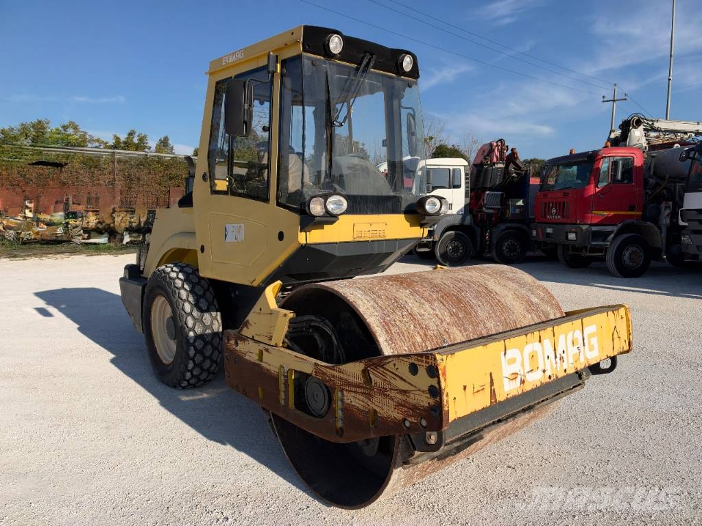 Bomag BW 177 D-4 Egydobos hengerek
