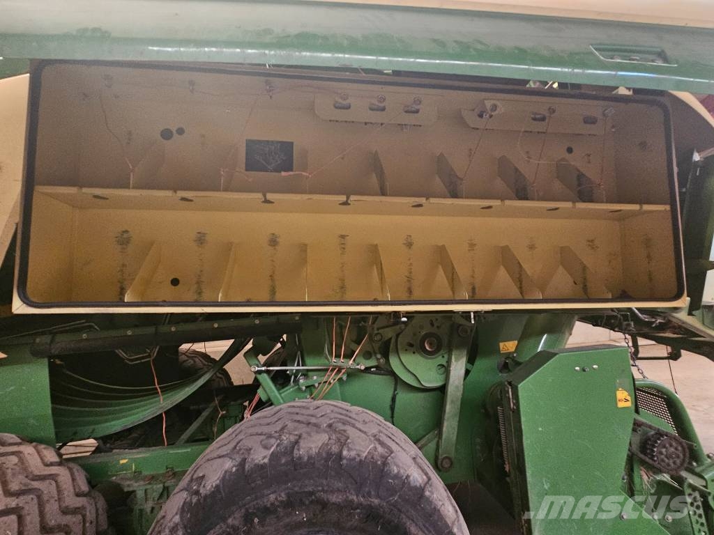 Krone Big Pack 4x4 Kanttipaalaimet