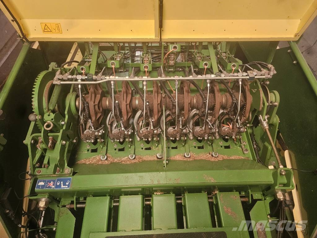 Krone Big Pack 4x4 Kanttipaalaimet