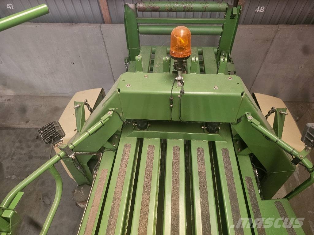 Krone Big Pack 4x4 Kanttipaalaimet