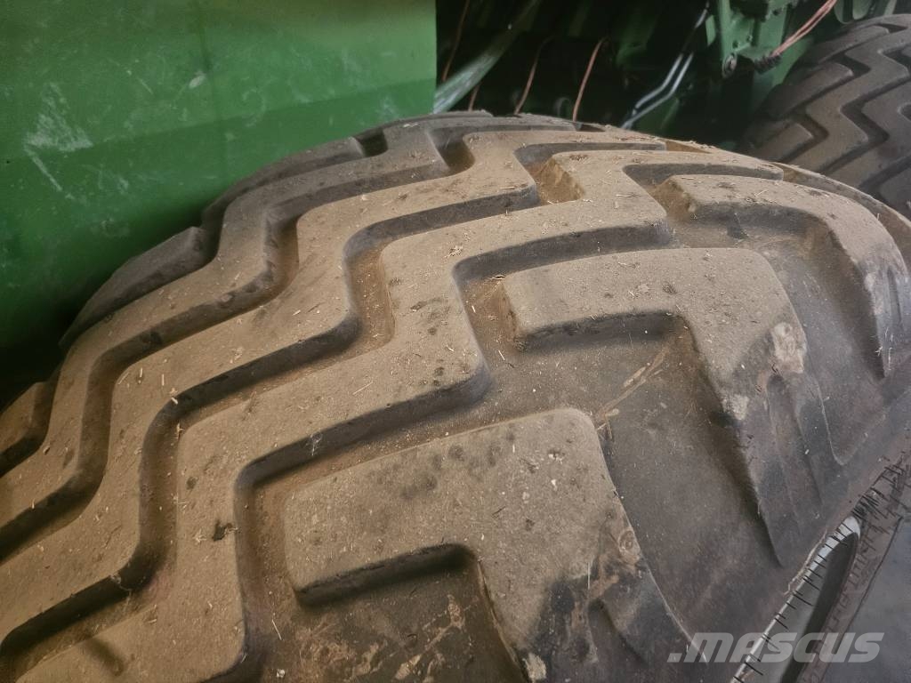Krone Big Pack 4x4 Kanttipaalaimet