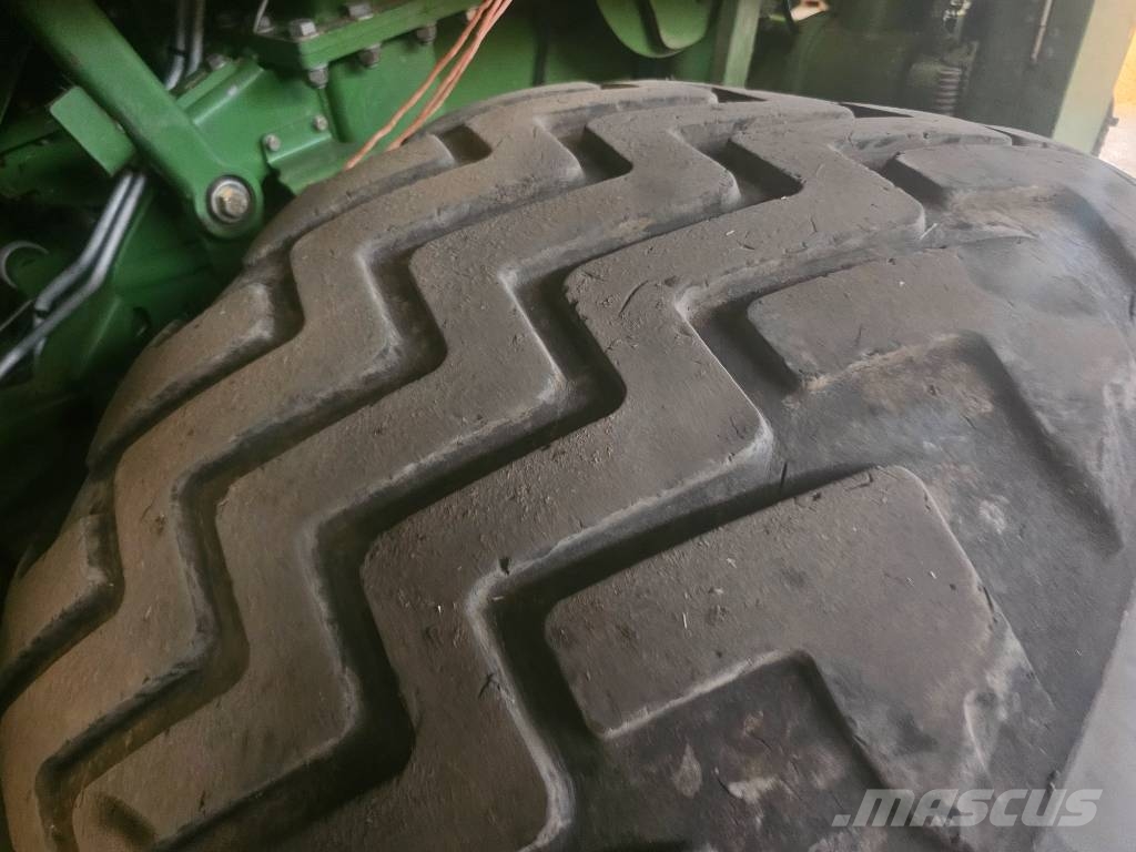 Krone Big Pack 4x4 Kanttipaalaimet