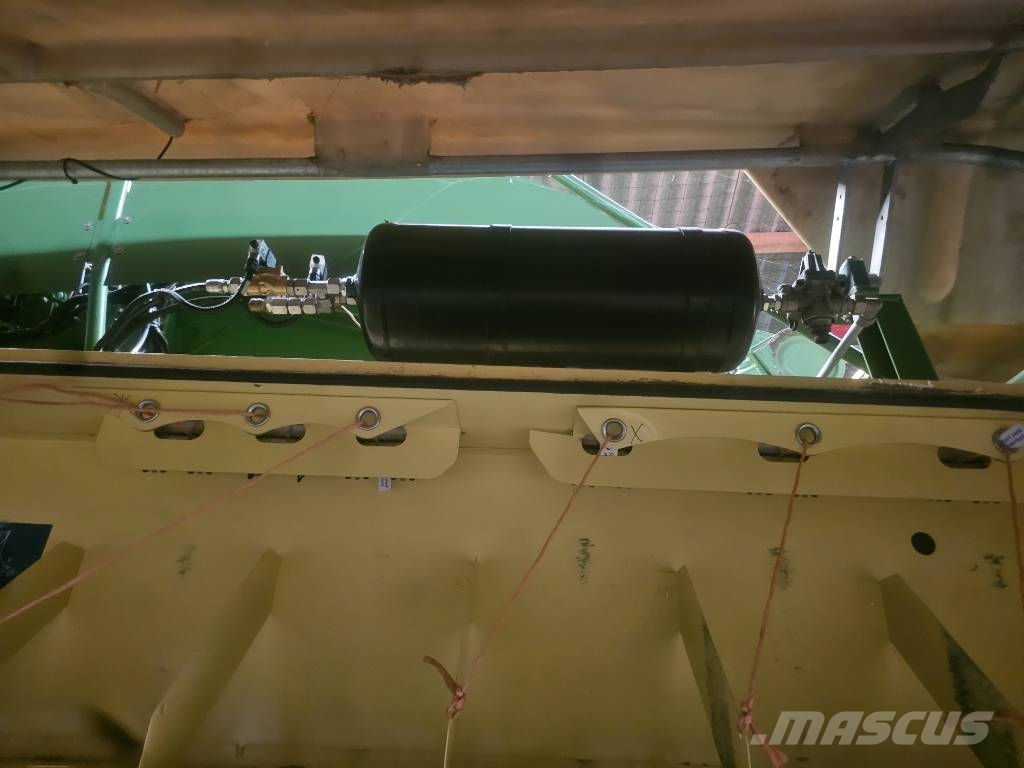 Krone Big Pack 4x4 Kanttipaalaimet