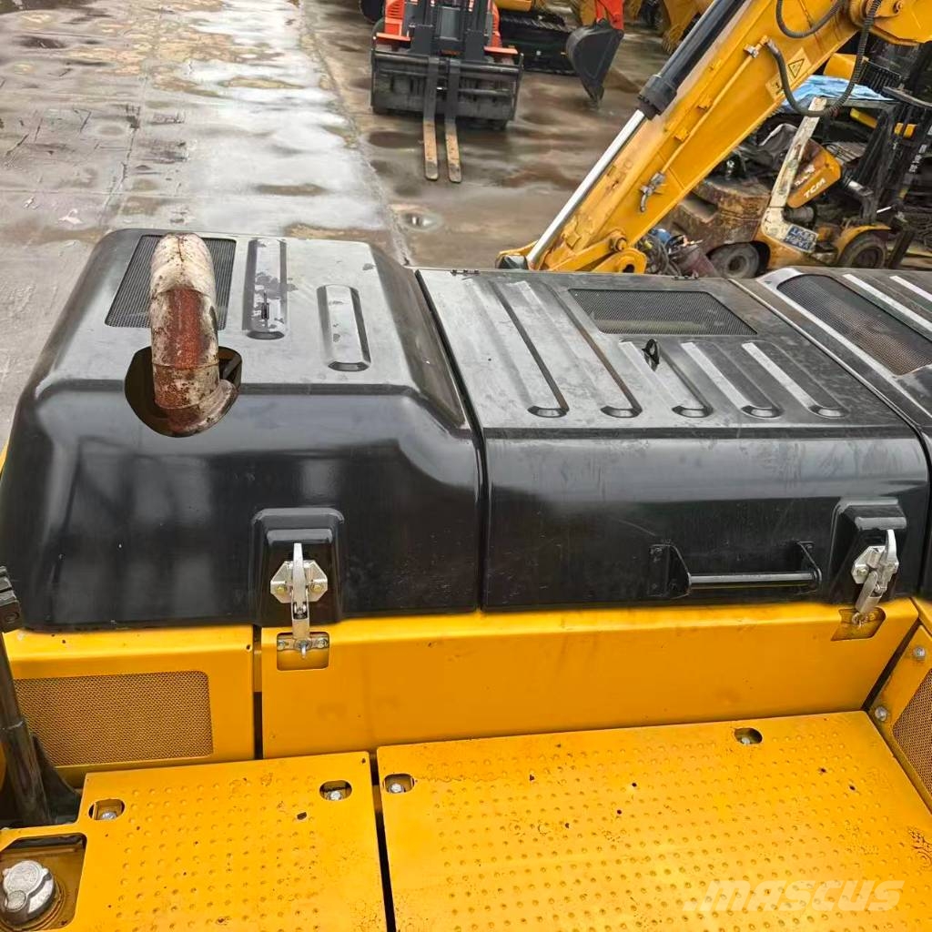 CAT 336E Гусеничні екскаватори