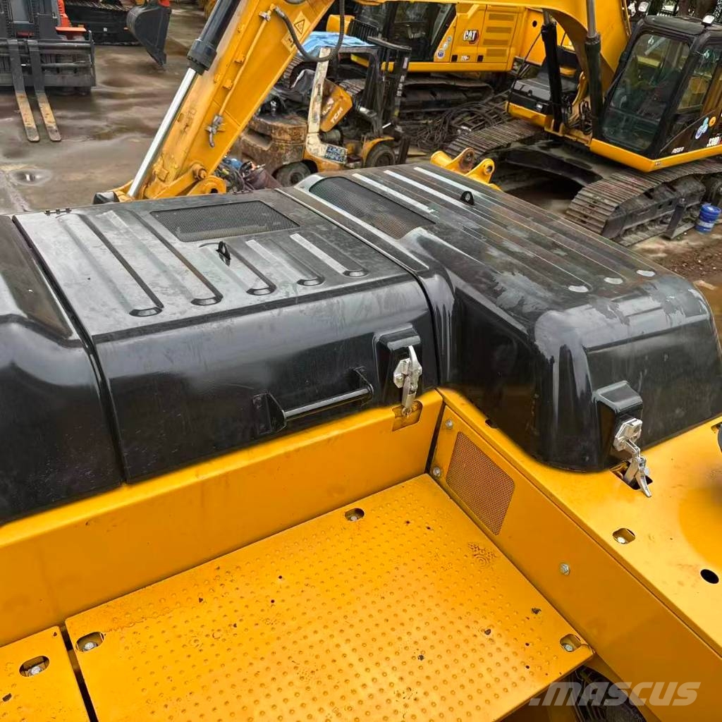 CAT 336E Гусеничні екскаватори