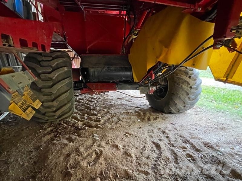 Grimme SE85-55 Sipulinnostokoneet