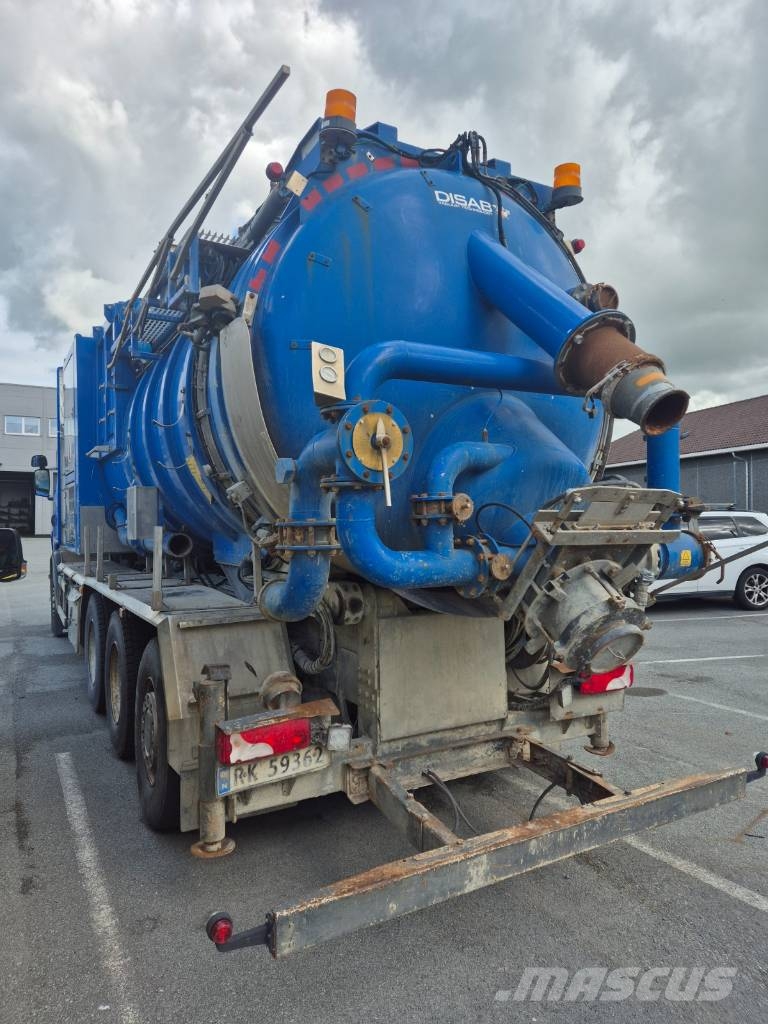 Scania R 500 Saug- und Druckwagen