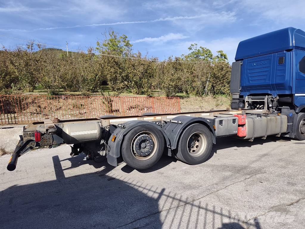 Iveco X-WAY 460 Trasportatore per veicoli