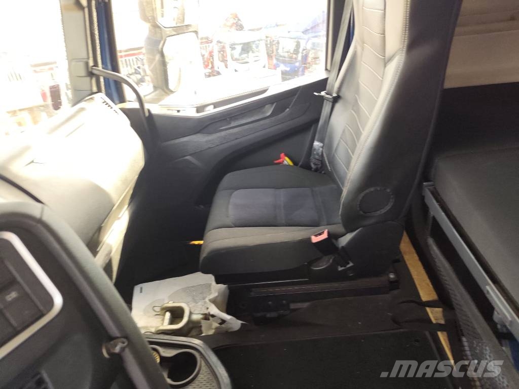 Iveco X-WAY 460 Trasportatore per veicoli