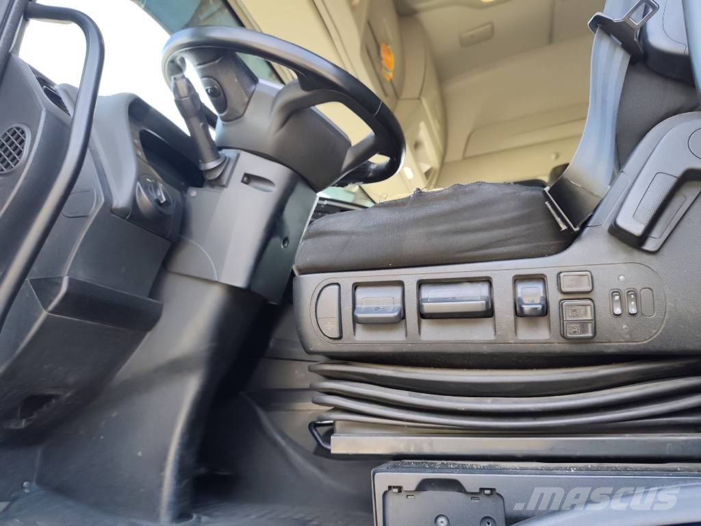 Iveco X-WAY 460 Trasportatore per veicoli