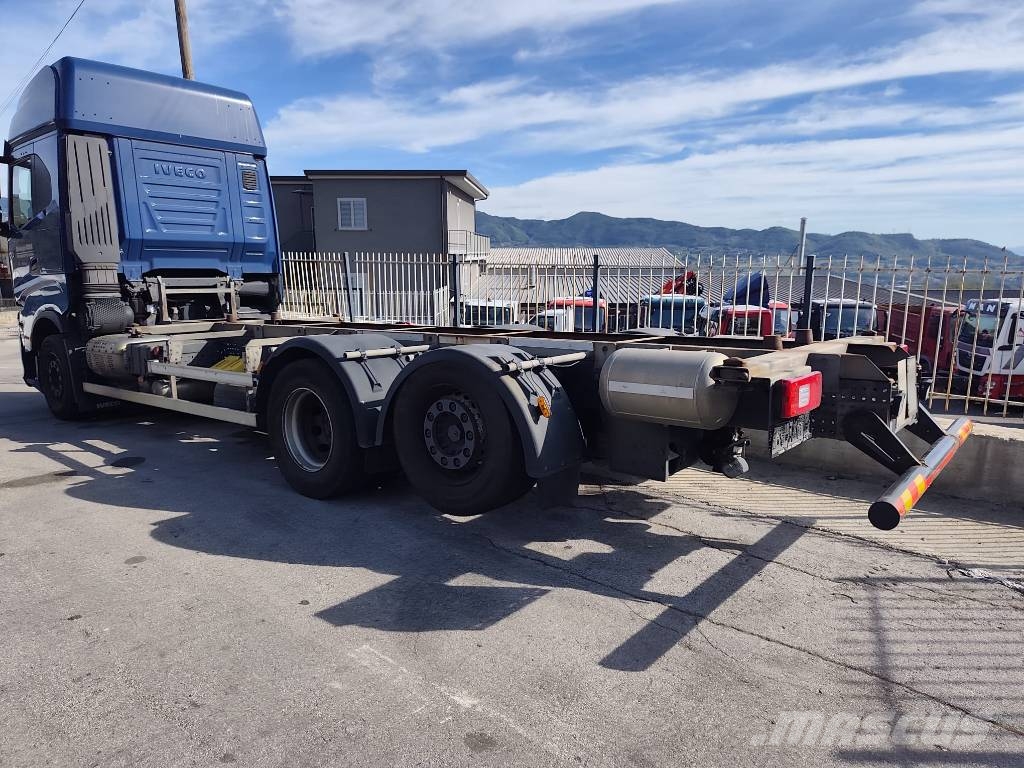 Iveco X-WAY 460 Trasportatore per veicoli