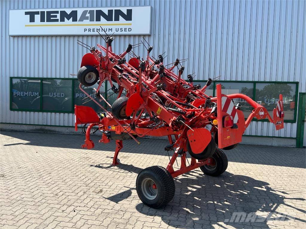 Kuhn GF 10803 T مكابس وميبسات التبن