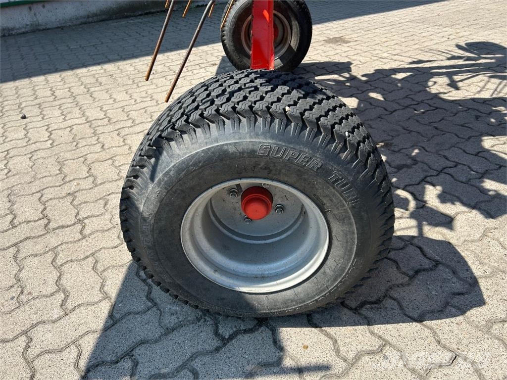 Kuhn GF 10803 T مكابس وميبسات التبن