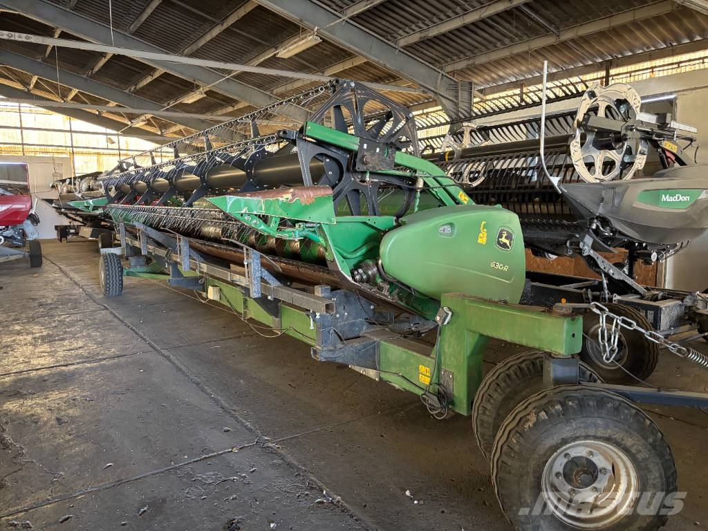 John Deere S 680 i Kombájnok