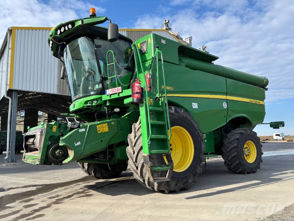 John Deere S 680 i Kombájnok