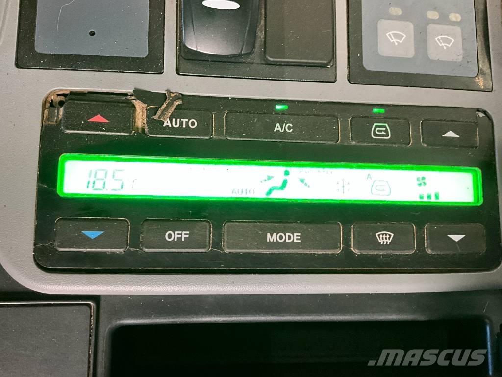 Doosan DX 140 LC-7 حفارات زحافة