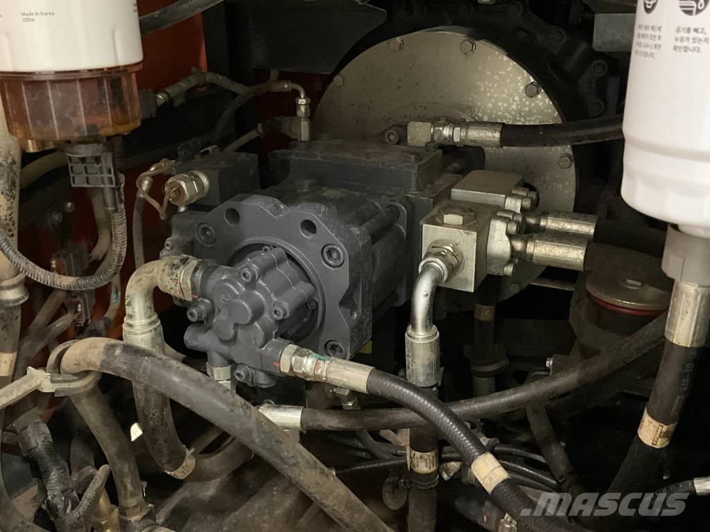 Doosan DX 140 LC-7 حفارات زحافة