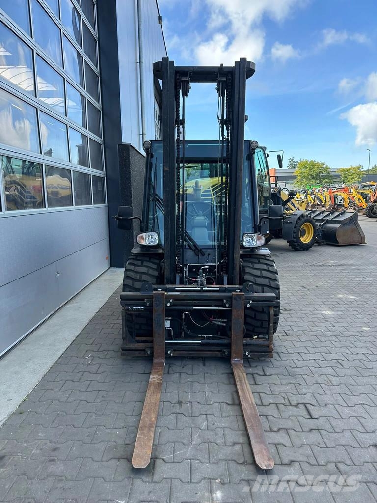 Manitou MSI30 Rough terrain trucks