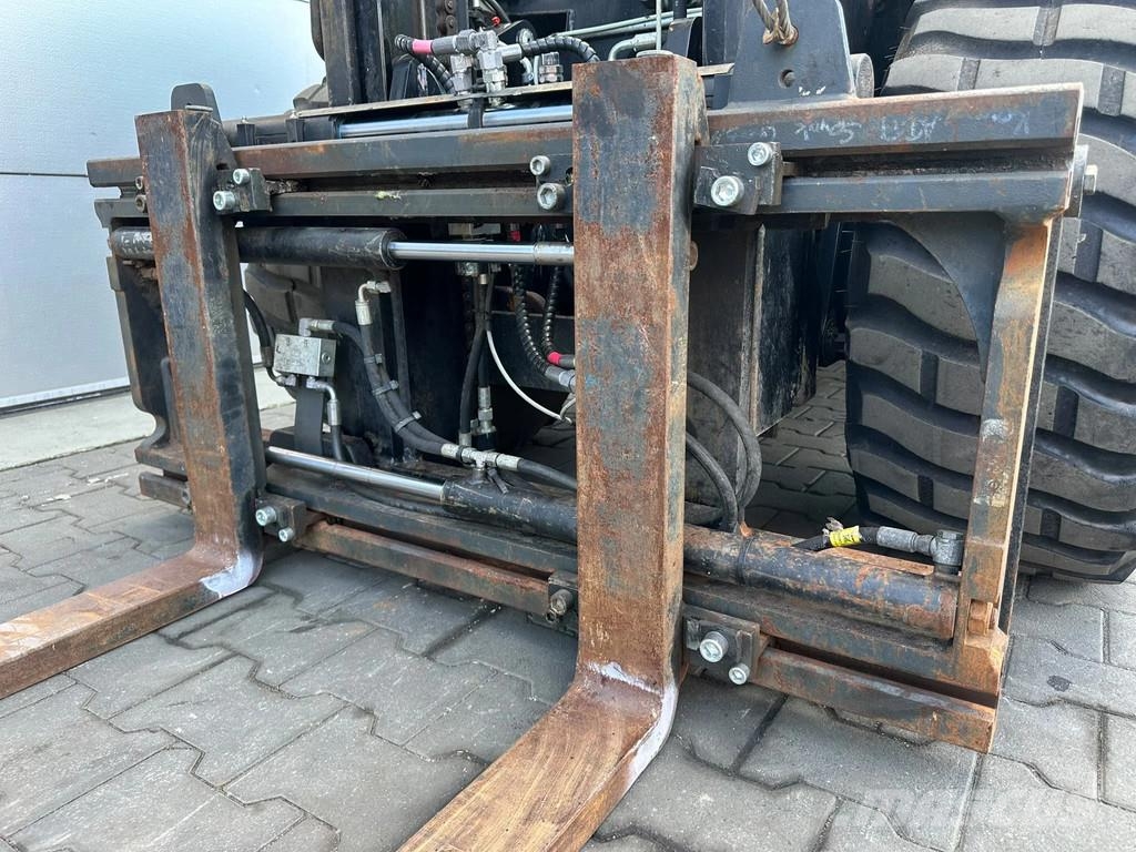 Manitou MSI30 Rough terrain trucks