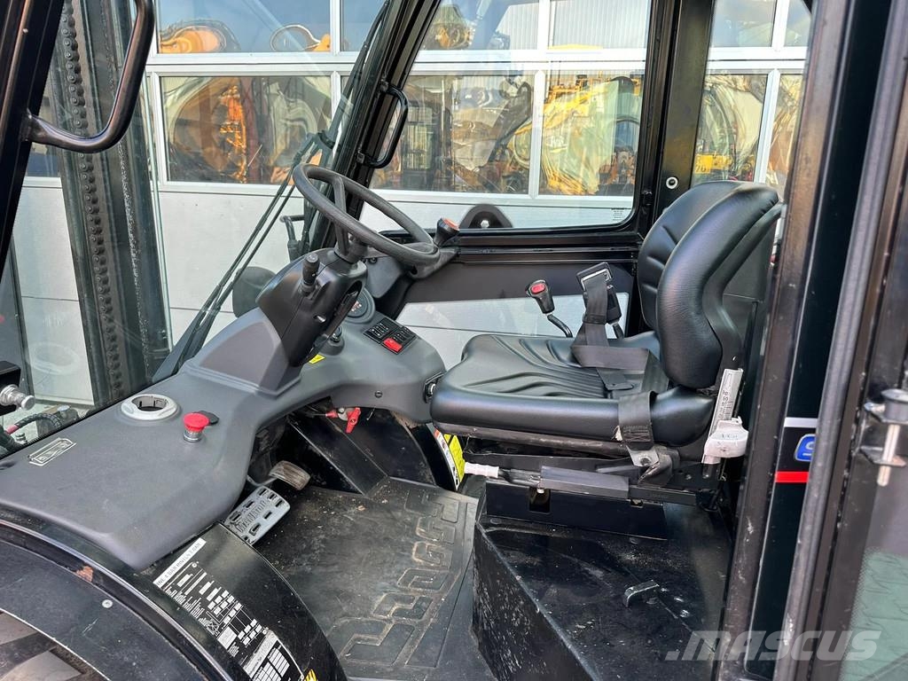 Manitou MSI30 Rough terrain trucks