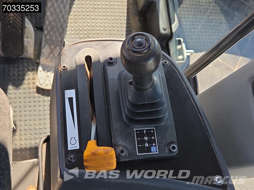 CASE 856 C AWD Grejderi