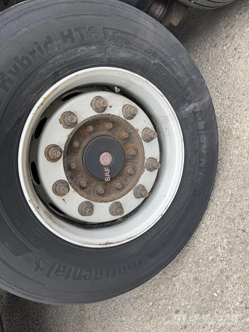 Kögel Mega - MAXX S24 VIN 868 Semirremolques de caja de lona