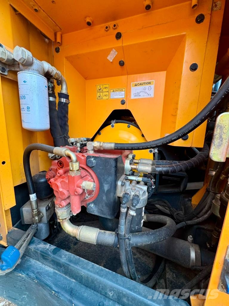 Hyundai HX140L Gravemaskiner på larvebånd